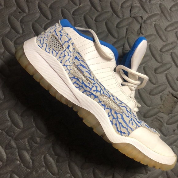 Hard to find Nike air Jordan 11 low retro OG IE guc 3 youth - Picture 4 of 11